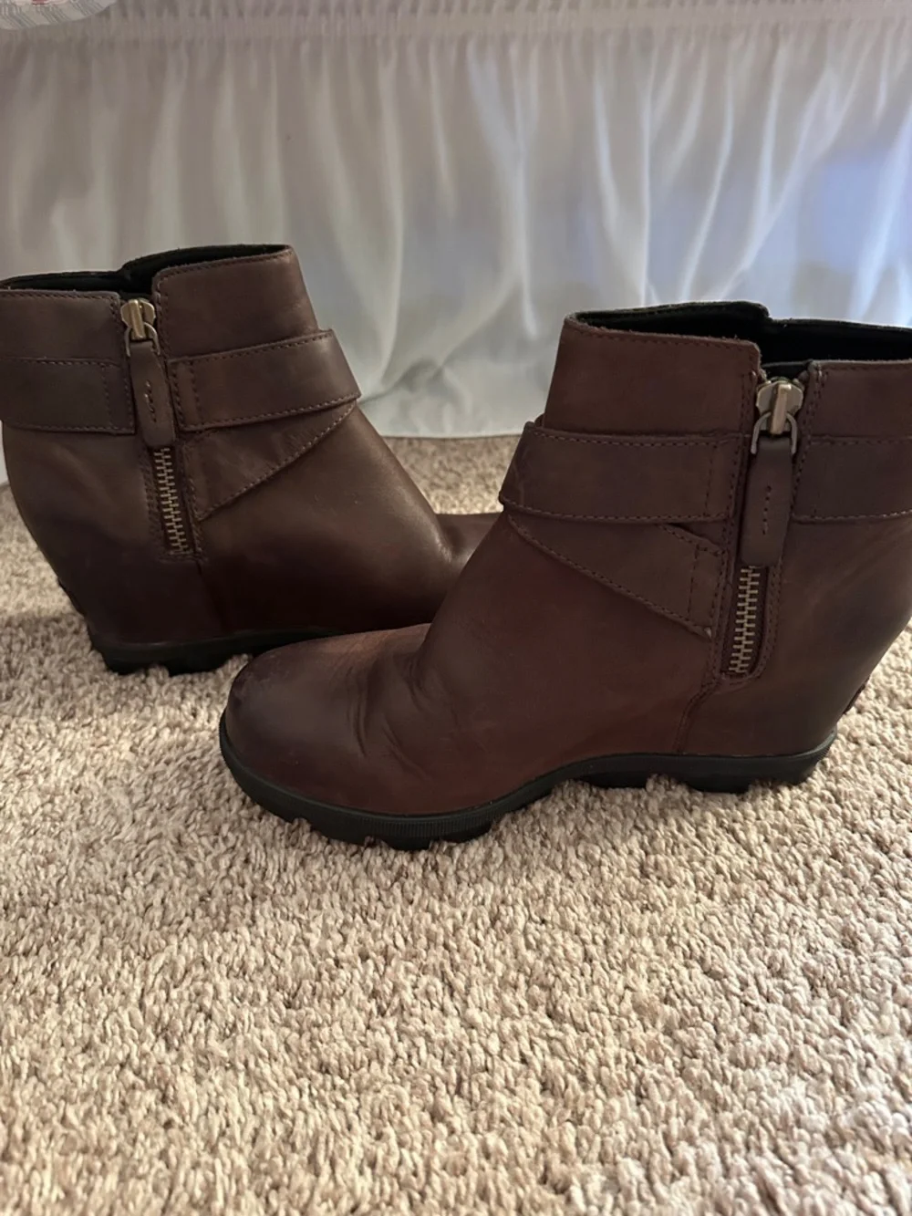 Sorel Women's Joan of Arctic Wedge II Buckle Boots size 7.5